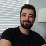 حمزہ علی عباسی کے گھر آنے والے نئے مہمان کی تصاویر پر مداحوں کی تعریفیں جاری