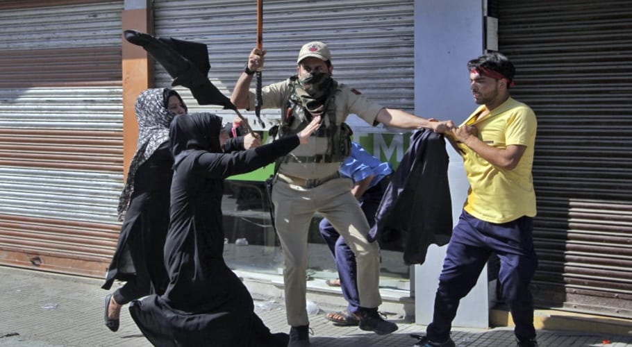 محرم کے جلوسوں کو روکنے کیلئے سرینگر میں سخت پابندیاں نافذ کردی گئیں