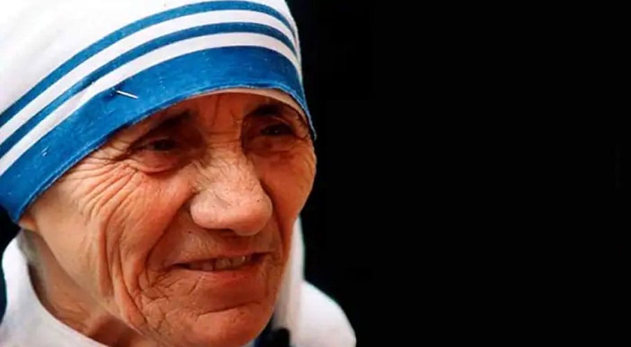 انسانیت کی علمبردار مدر ٹریسا کا 110واں یومِ پیدائش آج منایا جارہا ہے