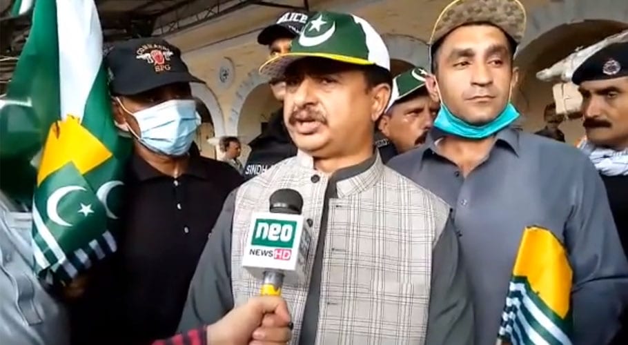 یومِ استحصالِ کشمیر پر پی ٹی آئی کا سکھر تک ٹرین مارچ، شرکاء کراچی کینٹ پہنچنا شروع