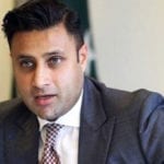 سابق معاونِ خصوصی زلفی بخاری چارٹرڈ طیارے کے ذریعے دبئی روانہ ہو گئے