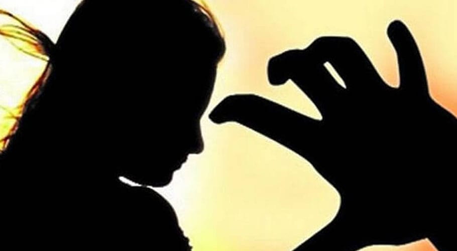 موٹر وے زیادتی کیس، مرکزی ملزم عابد تاحال مفرور، 5 مزید افراد گرفتار