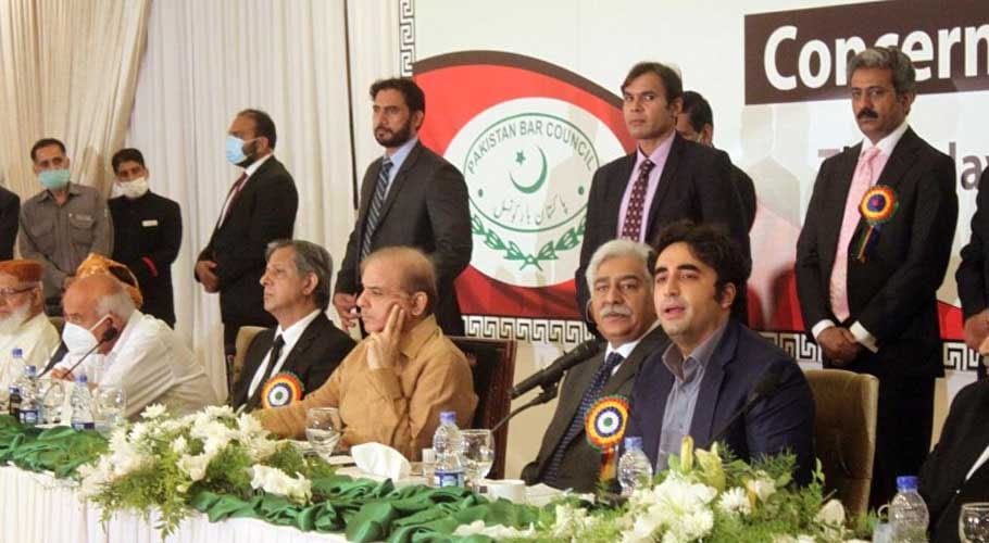 حکومت گرانے کیلئے ملک گیر تحریک کا اعلان متوقع، اپوزیشن کی اے پی سی آج ہوگی