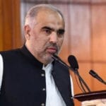 حکومت کی بہترین پالیسیوں کی بدولت ڈالرنیچے آرہاہے،اسد قیصر