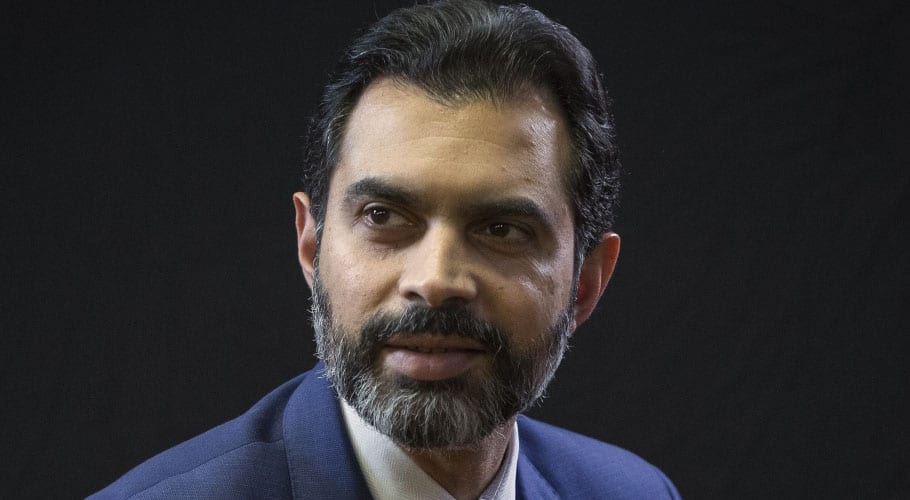 اسٹیٹ بینک سمندر پار پاکستانیوں کو سہولیات دینے کیلئے پر عزم ہے۔رضا باقر