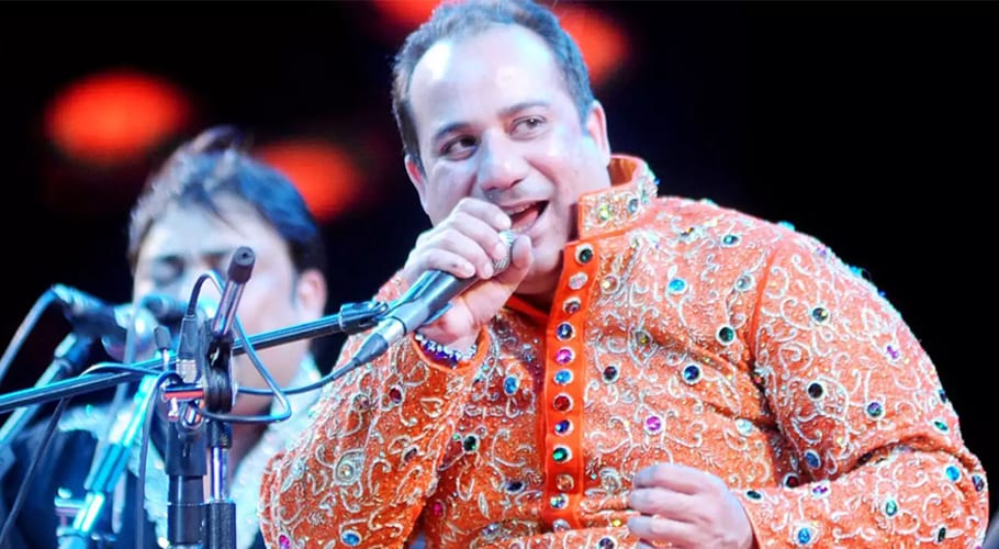 کراچی ہونے والی شدید بارش کی تباہ کاریوں پر غمزدہ ہوں،راحت فتح علی خان