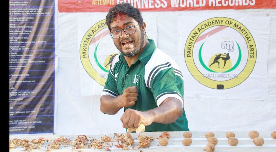 Pakistan’s Rashid Naseem receives Guinness World Record certificates