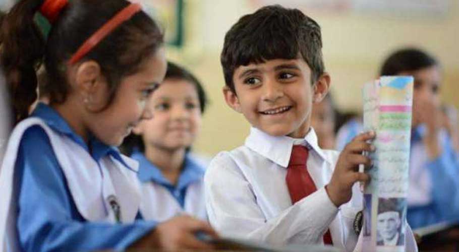 Sindh private schools allow parents to pay fees in installments
