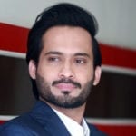 ندا یاسر پر پابندی کیسے لگوائیں؟ وقار ذکاء نے سوشل میڈیا صارفین کو بتا دیا