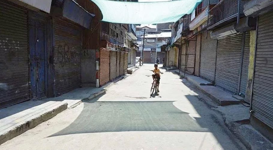 برطانوی کورونا نے پنجاب میں پنجے گاڑ دئیے، 7شہروں میں اسمارٹ لاک ڈاؤن نافذ