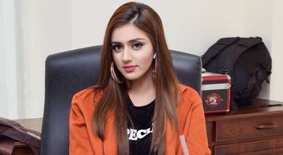 اکاؤنٹ نہیں بنایا، جنت مرزا کی سوشل میڈیا ویب سائٹ ٹوئٹر پر موجودگی کی تردید
