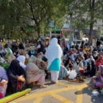 لیڈی ہیلتھ ورکرز اپنے مطالبات کے لئے ڈٹ گئیں، دوسرے روز بھی دھرنا