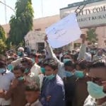 wedding hall Employees protest against Deputy Commissioner Korangi