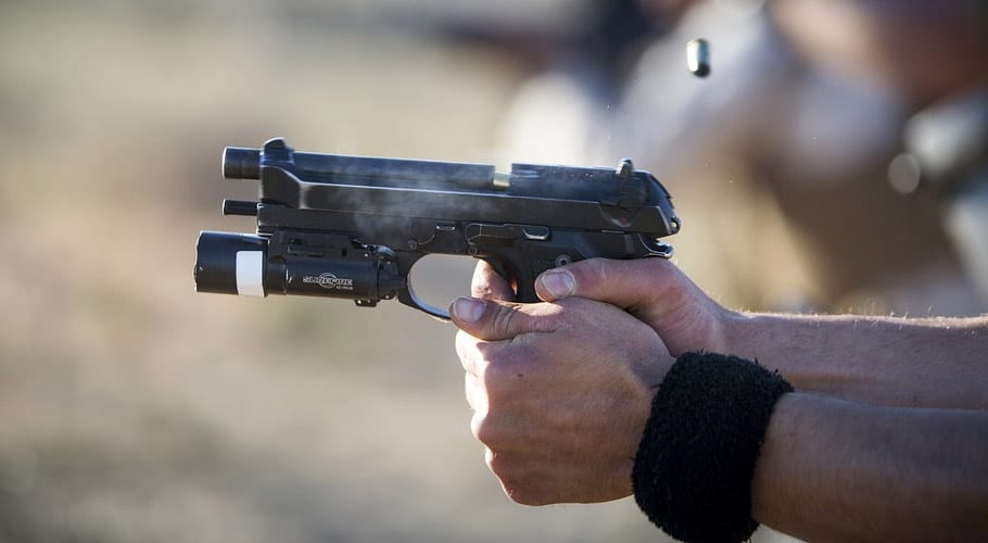 6 civilians injured in firing at Karachi