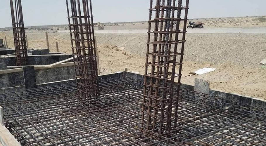 کراچی میں غیر قانونی تعمیرات رات کے وقت شروع، سرکاری رِٹ چیلنج