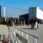 ملتان میں پی ڈی ایم متحرک، پارٹی کارکنان گیٹ توڑ کر قاسم باغ اسٹیدیم میں داخل