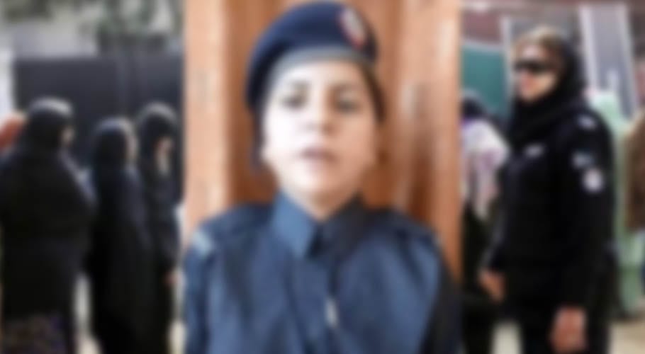 سندھ پولیس کی خواتین اہلکار بھی غیر محفوظ، انصاف کیلئے میدان آگئی