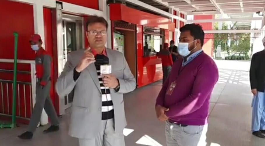Metro bus ticketing staff deprived of salaries