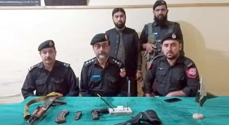 صوابی، زیدہ پولیس کی کارروائی، دو افراد کے قتل کا ملزم گرفتارکرلیا گیا