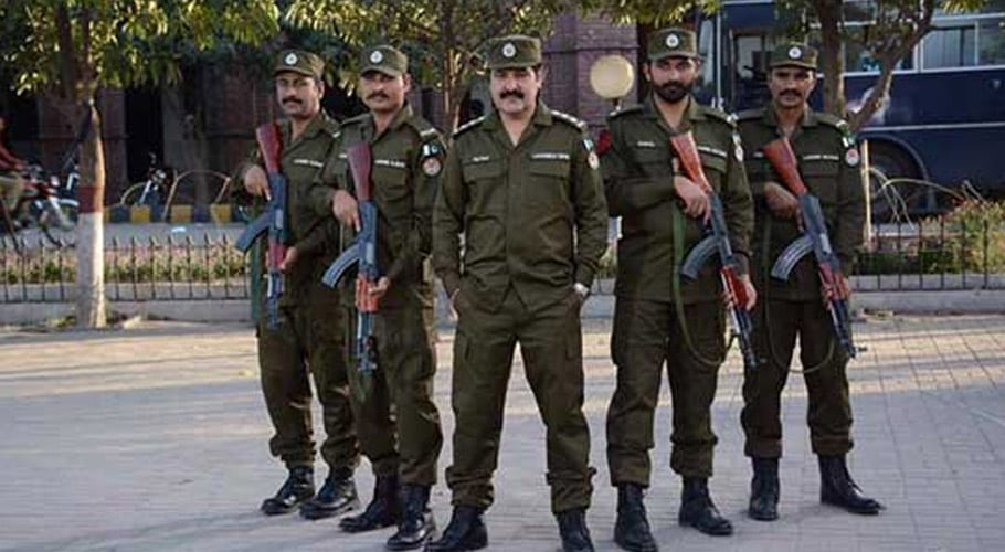 پنجاب پولیس کی نفسیاتی پروفائلنگ، متاثرہ پولیس اہلکاروں سے اسلحہ واپس لینے کا فیصلہ