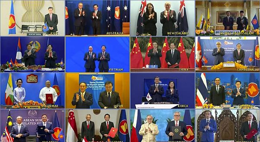 World's largest free trade agreement signed in coup for China