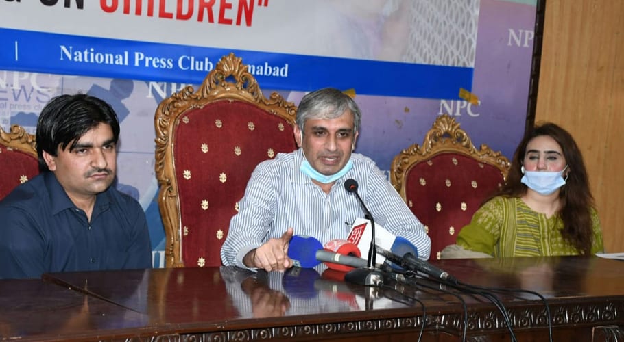 پاکستان میں اسکولوں سے باہر کل بچوں کی تعداد 44 فیصد ہے، سجاد احمد چیمہ