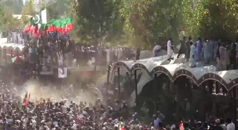 سوات میں پاکستان تحریک انصاف کے جلسے میں شیڈ گرگیا، 18افراد زخمی