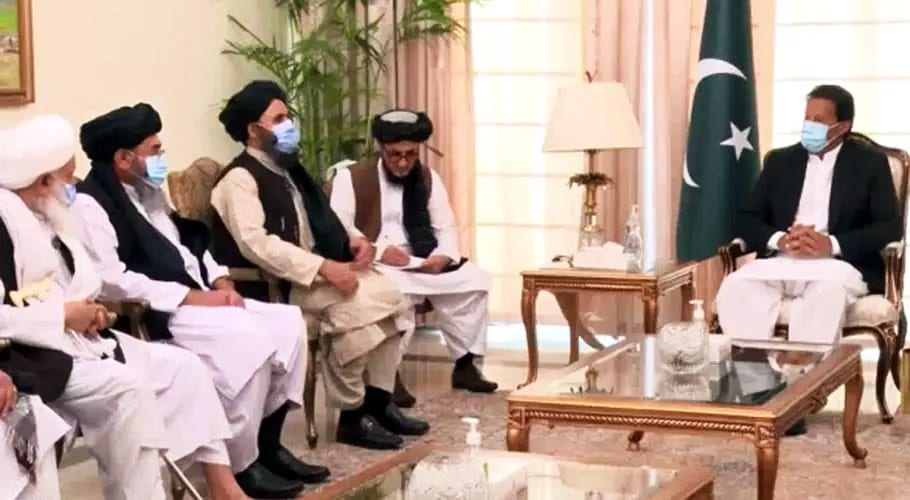 وزیراعظم سے طالبان وفد کی ملاقات، افغان امن عمل سے متعلق تبادلہ خیال