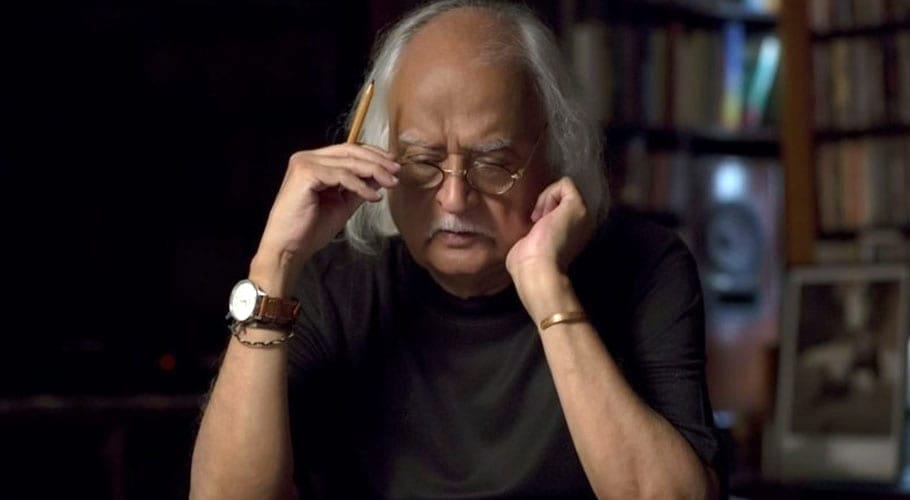 Legendary scriptwriter Anwar Maqsood contracts coronavirus