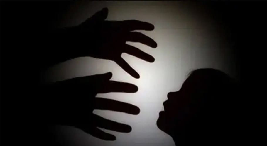 مصر میں بچی کو ہراساں کئے جانے کی ویڈیو وائرل، عوامی حلقوں میں غم و غصہ