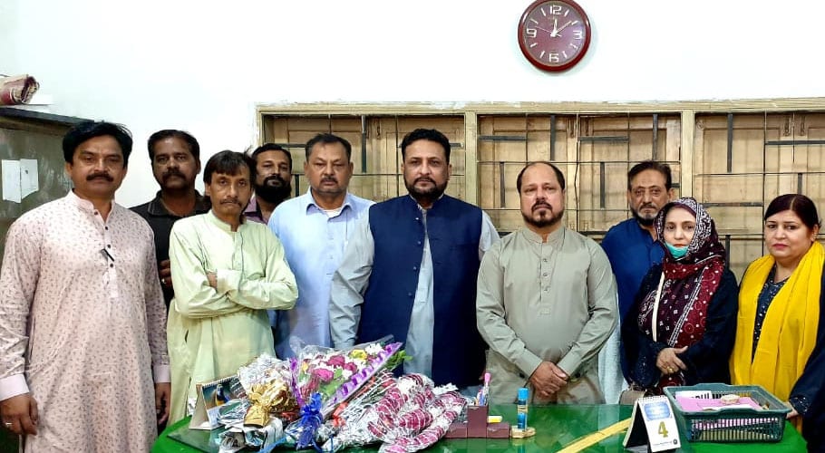 ڈھائی سال سے تعیناتی کے منتظر بلدیہ غربی کے ڈائریکٹر ایجوکیشن عبدالخالق نے چارج سنبھال لیا