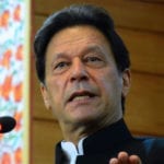 وزیرِ اعظم عمران خان کا اپوزیشن کے استعفے فوری منظور کرانے کا فیصلہ