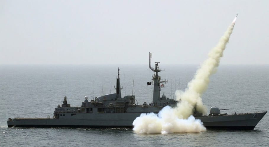 پاک بحریہ کا زمین سے فضاء میں مار کرنے والے میزائلز کا تجربہ کامیاب