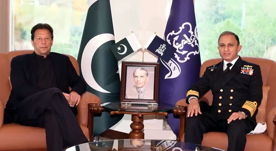 وزیراعظم کی سی پیک منصوبے کے تحفظ کیلئے پاک بحریہ کی کوششوں کی تعریف