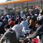 پٹرول بحران کمیشن کی تحقیقاتی رپورٹ جاری، سیکریٹری پٹرولیم اور ڈی جی آئل ذمہ دار قرار