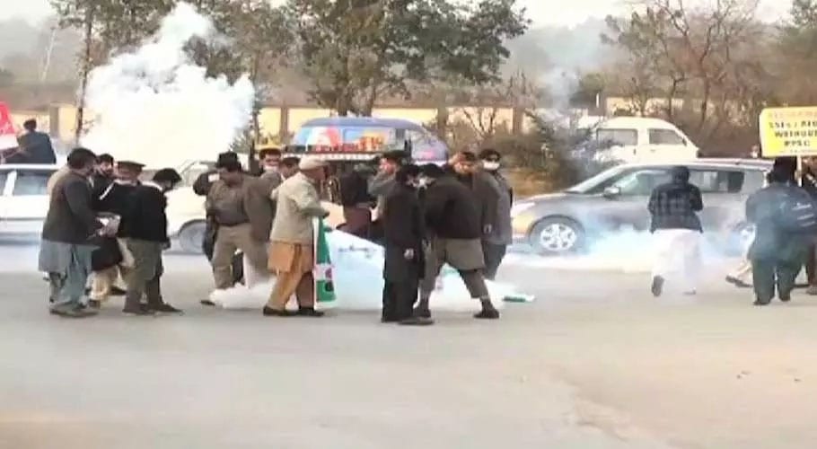 Four contract teachers arrested as protest in Islamabad intensifies