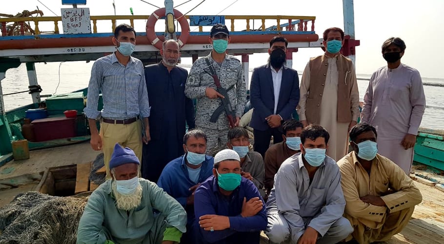 پاکستان میری ٹائم سیکورٹی ایجنسی کی کھلے سمندر میں کارروائی،7 اسمگلرگرفتار