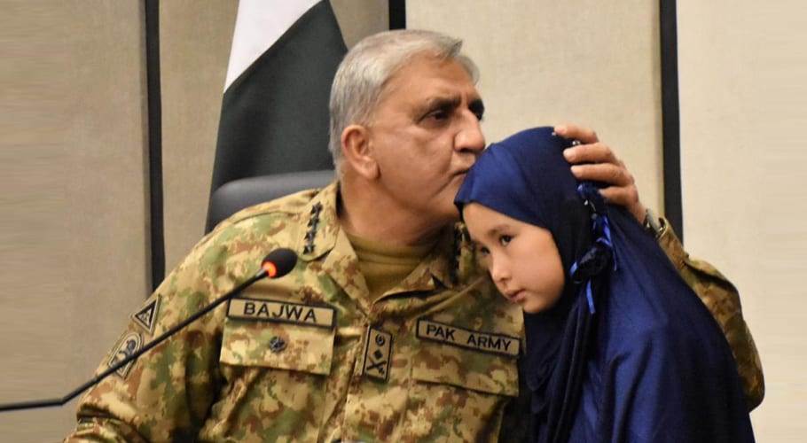 سپہ سالار کی سانحہ مچھ کے لواحقین سے ملاقات، انصاف فراہمی کی یقین دہانی