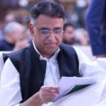 کورونا کے بڑھتے ہوئے کیسز، اسکول دوبارہ بند کرنے سے متعلق فیصلہ آج ہوگا