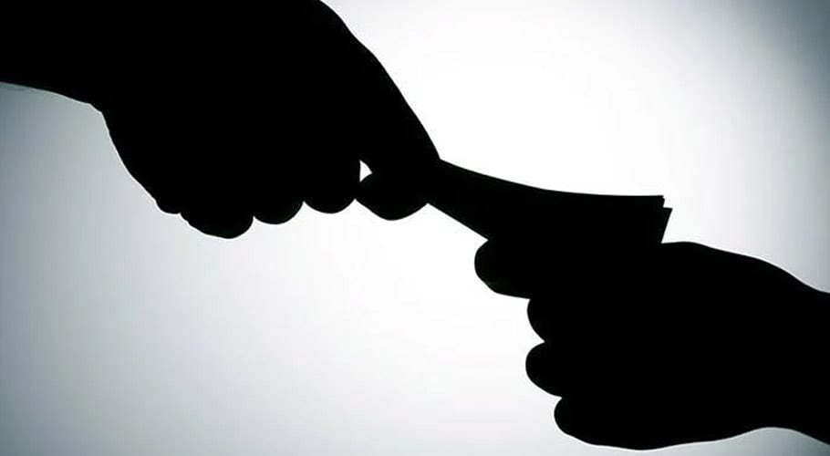 ڈی ایم سی ایسٹ ٹینڈرز میں گھپلے، لاکھوں کا نقصان، رقم افسران کی جیب میں چلی گئی