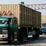 شہر بھر میں دھرنوں کے باعث مویشیوں کے چارے اور اجناس کی ترسیل متاثر