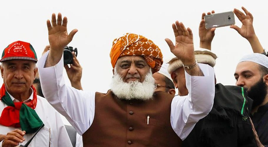 ووٹ چوری کرکے آنے والی حکومت کو قوم پر مسلط ہونے کا کوئی حق نہیں۔فضل الرحمان