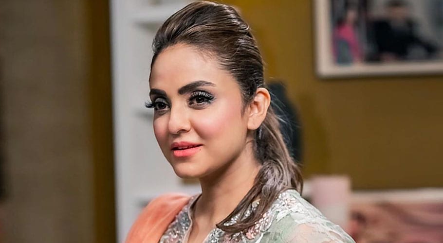 زندگی مختلف سرپرائزز سے بھری ہوئی ہے، اْمید نہیں چھوڑنی چاہئے، نادیہ خان