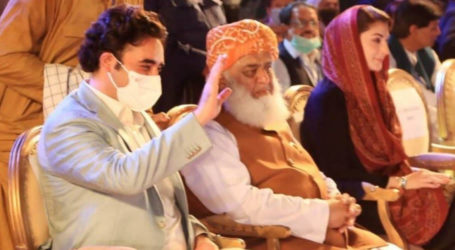پی ڈی ایم مائنس ون کیلئے متحرک، وزیرِ اعظم کی نشست کیلئے 3 امیدواروں کے نام زیرِ غور