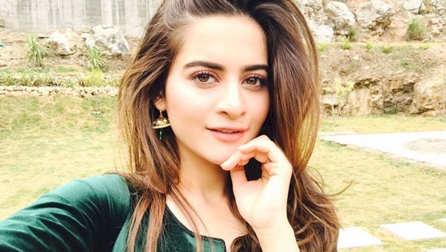 ایمن خان کے انسٹاگرام فالوورز کی تعداد 1 کروڑ سے تجاوز کر گئی، ویڈیو ریلیز