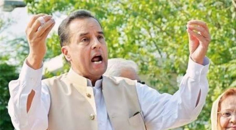 کیپٹن صفدر کا چیئرمین نیب پر اربوں کی غیرقانونی جائیدادیں بنانے کا الزام، درخواست دائر