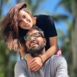 یاسر حسین اپنی اہلیہ اقراء عزیز کو اسکوٹی پر شہر کی سیر کرانے نکل پڑے