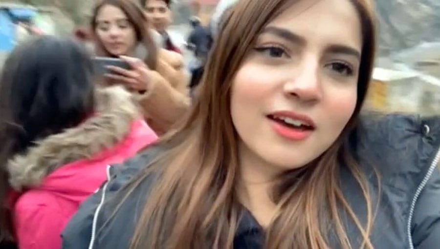 ”یہ ہماری پارٹی ہورہی ہے“ویڈیو سے مشہور ہونیوالی لڑکی آخر ہے کون؟