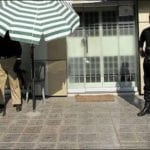 کراچی: بینک سے 5 لاکھ روپے سے زائد رقم نکلوانے والوں کو پولیس کی سیکورٹی ملے گی