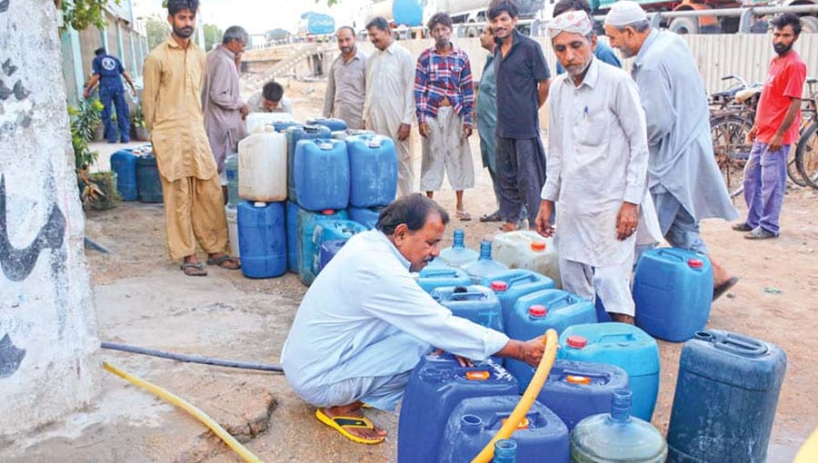 شہر قائد میں موسم سرما کے اختتام سے قبل ہی پانی کی قلت، شہریوں کو مشکلات